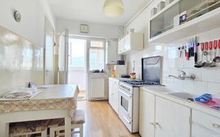 Apartament 3 camere zona Astra - Poză 2