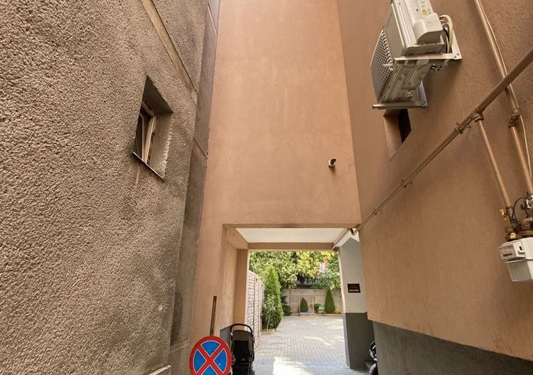 BRASADAS vinde casa pt locuit / afaceri zona ULTRACENTRALA. - Poză 3