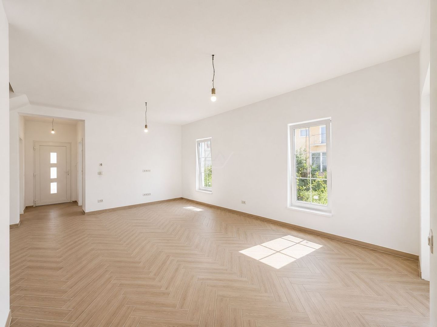 COMISION 0! Duplex cu 5 camere. Garaj. Toate utilitatile. - Poză 4