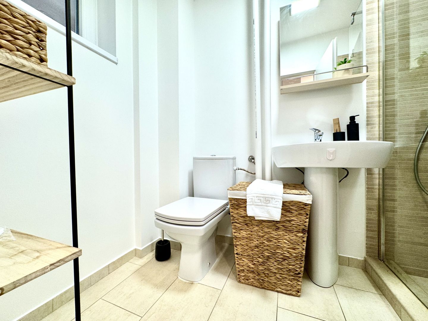 2 camere central vis-a-vis de Posta Mare - Poză 22