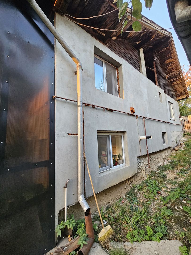 Casa 127mp mobilata/utilata+ anexa+garaj+beci+teren intravilan 1233 mp - Poză 24