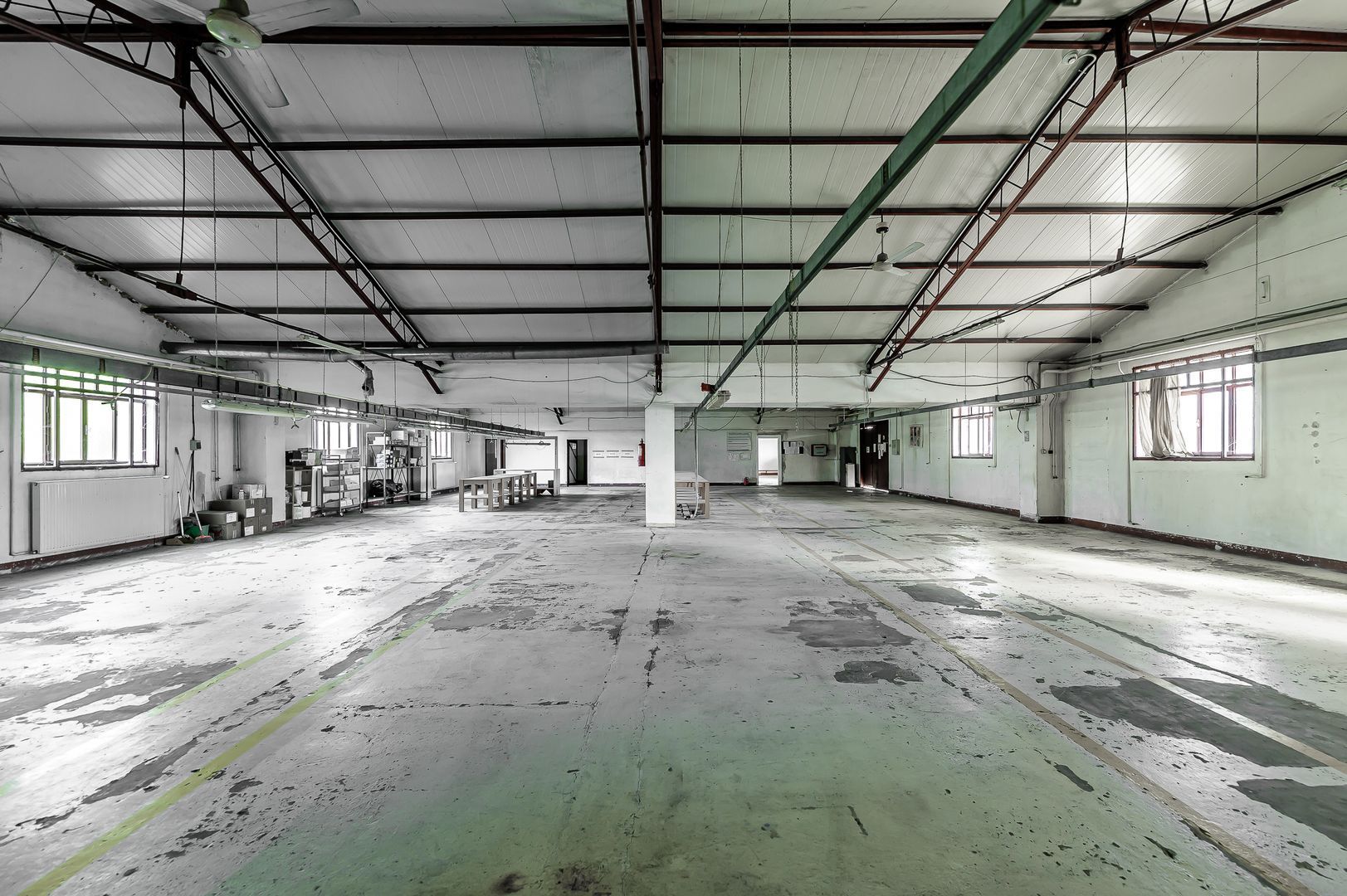 3 hale industriale aproape de A1 Arad - Poză 5