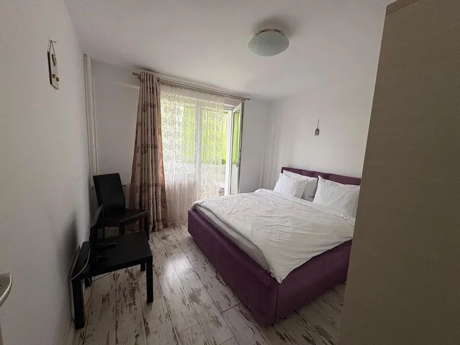 Apartament 2 camere in zona Basarabia, renovat recent - Poză 3
