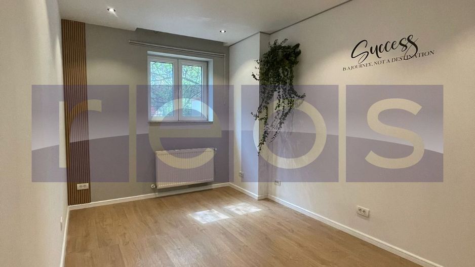 APARTAMENT DE VÂNZARE 3 CAMERE | TERASA 43 MP | ZONA ULTRACENTRALĂ - Poză 3