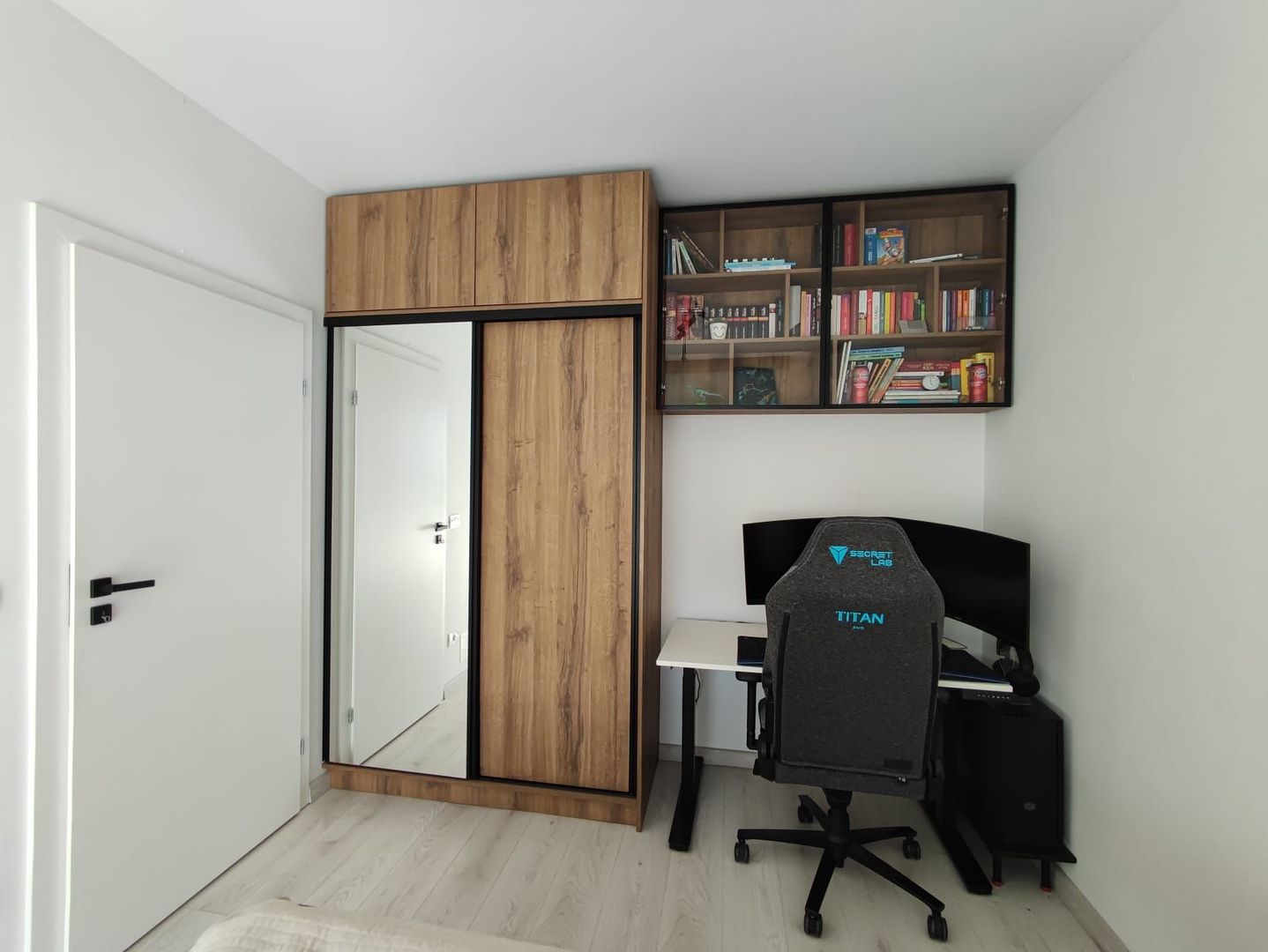 Apartament cu 3 camere, 2 bai si loc de parcare - Poză 27