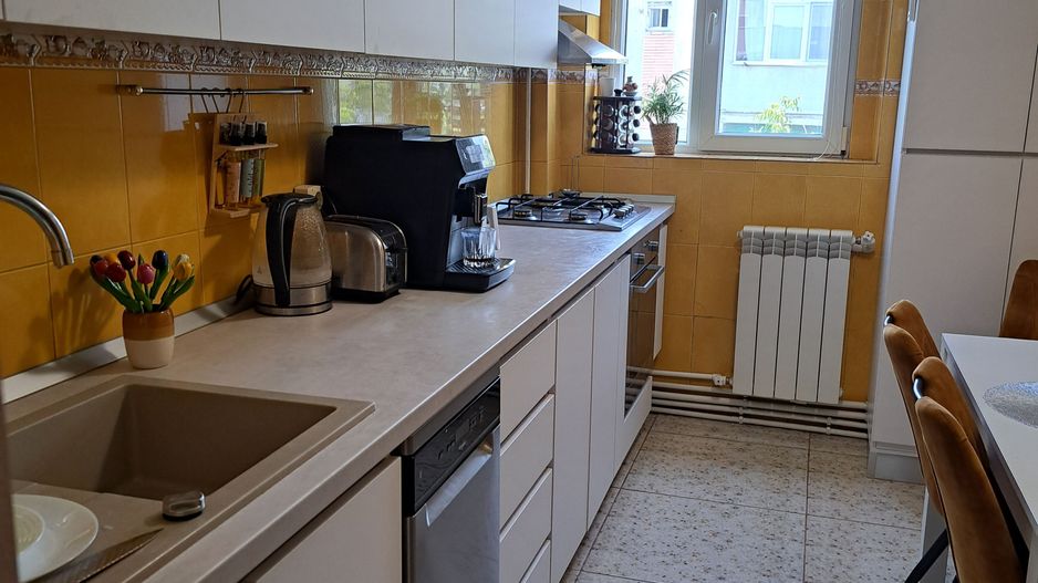 Apartament 4 camere decomandate Nae Leonard,mobilat si utilat - Poză 7