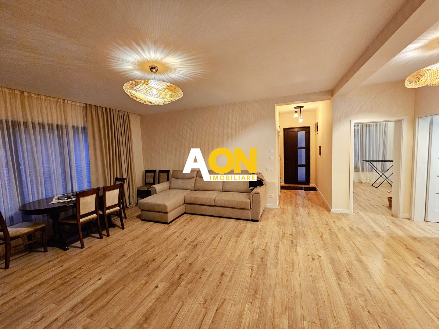 Casa 4 camere, 424 mp teren, partial mobilata, cartier Orizont - Poză 4