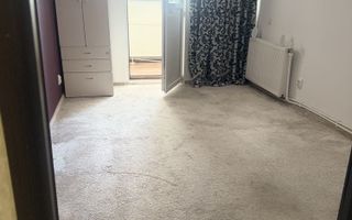 Apartament decomandat 3 camere - Nicolina (Rond Vechi) - 500€ - Poză 4