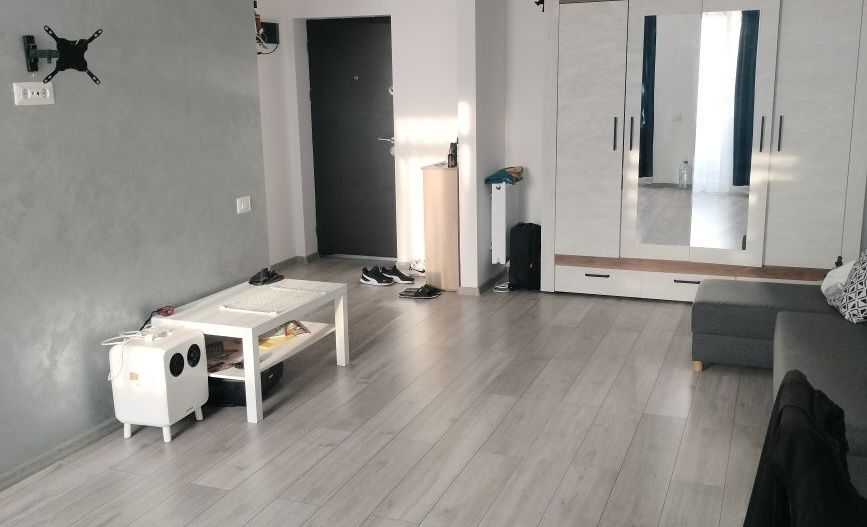 Apartament 2 camere tip studio de vanzare - Poză 1