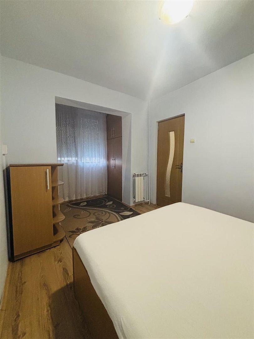 APARTAMENT SEMIDECOMANDAT ZONA IOSIA - Poză 4