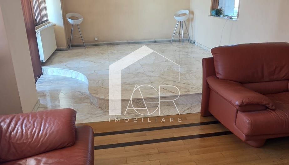 Apartament cu 4 camere, in vila, zona Democratiei - Poză 4