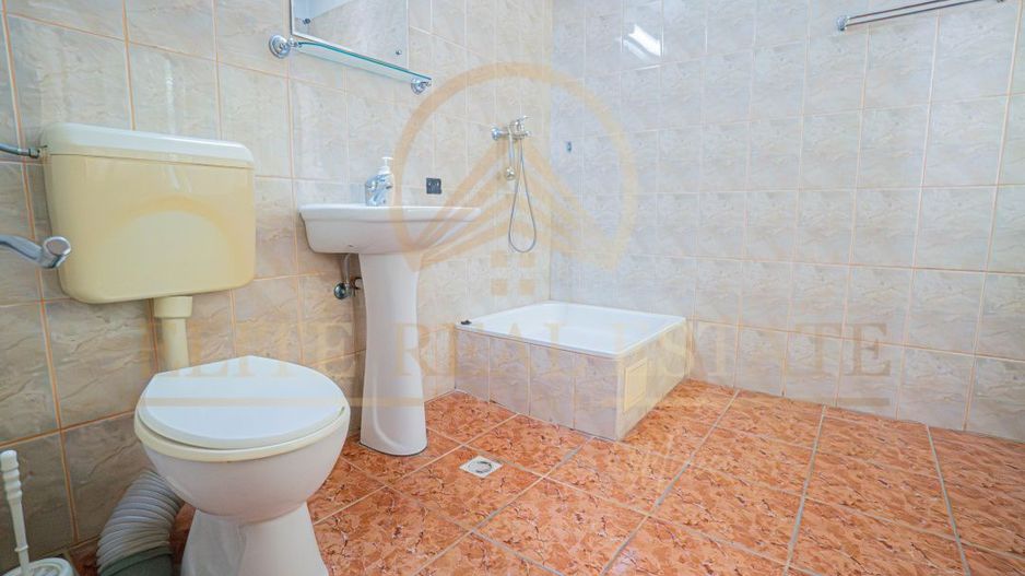 Super ocazie! Imobil de vanzare, în Stațiunea Mamaia-Cazino - Poză 16