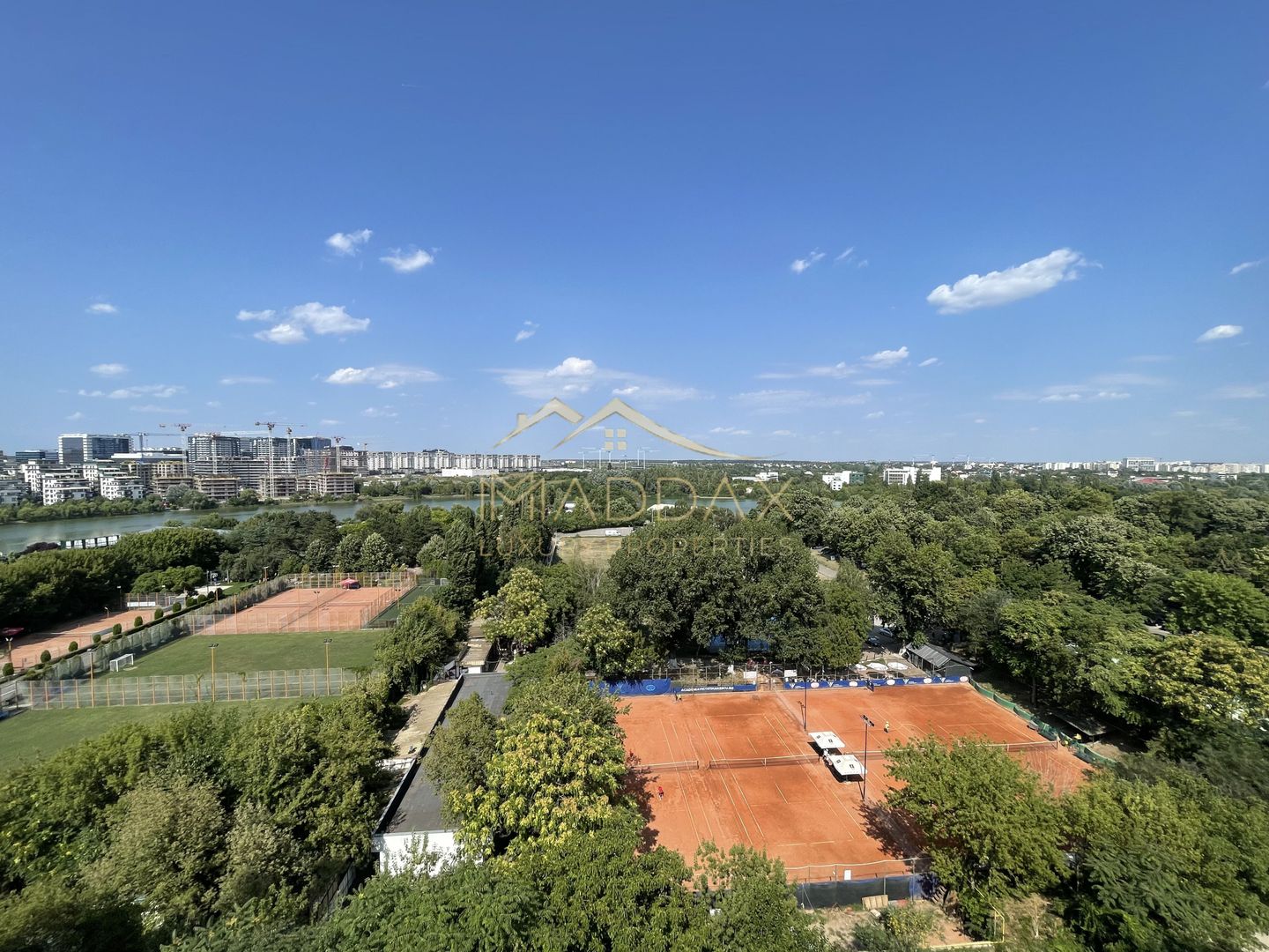 4 rooms apartment - 122 sqm// 1 Parking / Floreasca - Lake View - Poză 13