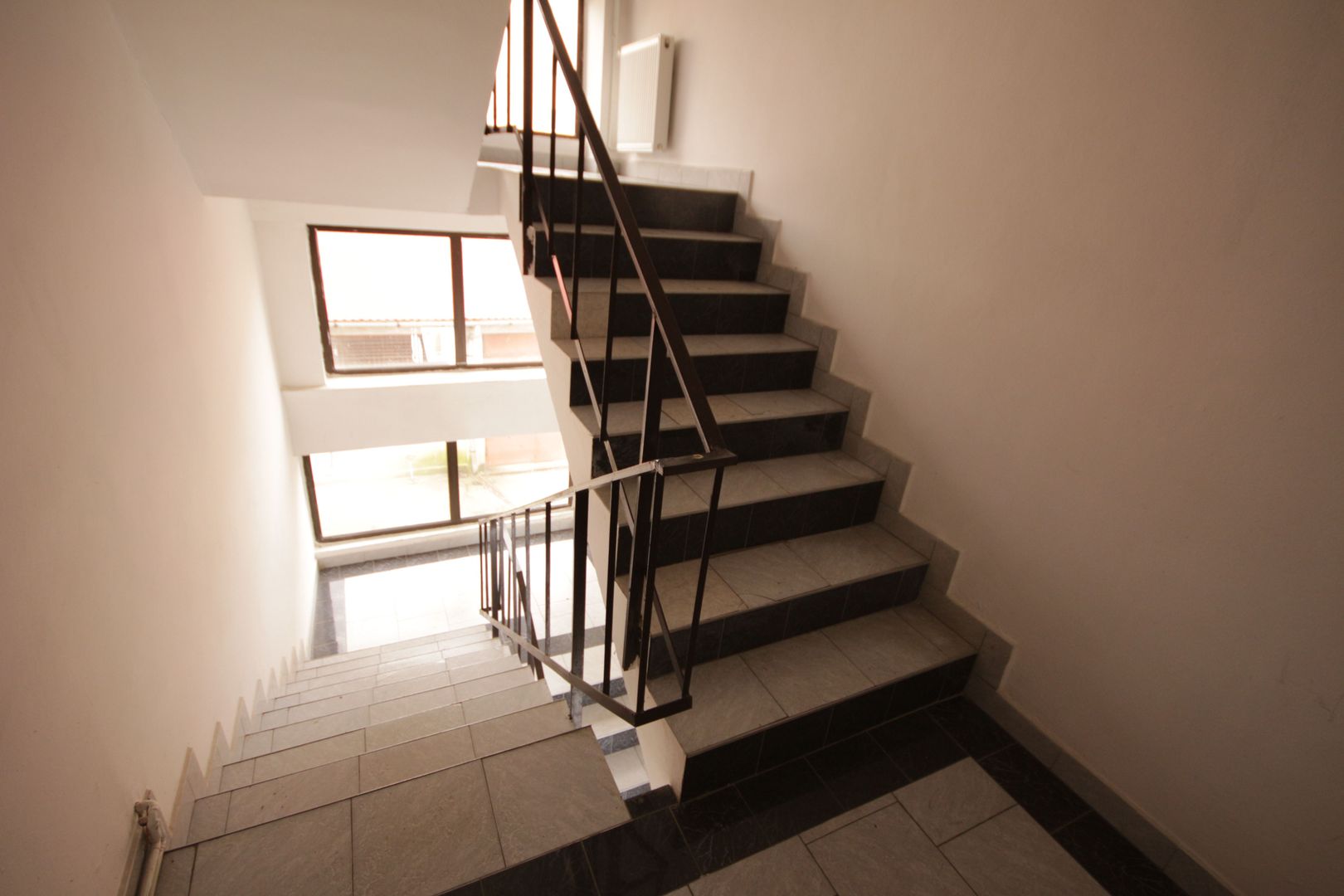 Imobil destinatie birouri + depozit - Poză 43