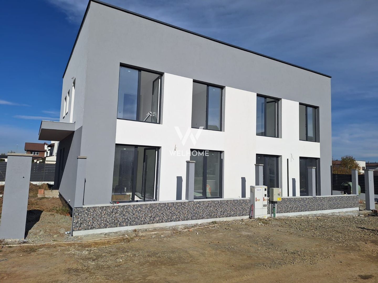 Casa nouă cu 4 camere și curte generoasă – Șelimbăr Triajului - Poză 1