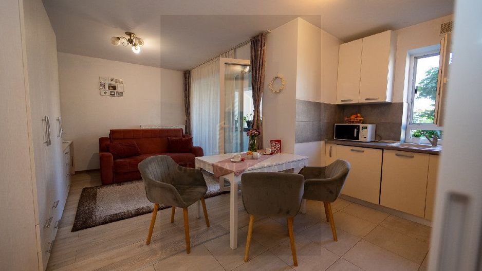 Apartament 2 camere Kasper -zona Coresi - Poză 1