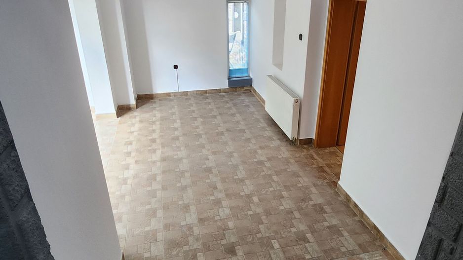 Spatiu birouri 140 mp - Poză 8