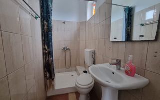 Pensiune de vânzare în Mamaia Sat, pe partea cu Hanul cu Pește - Poză 11