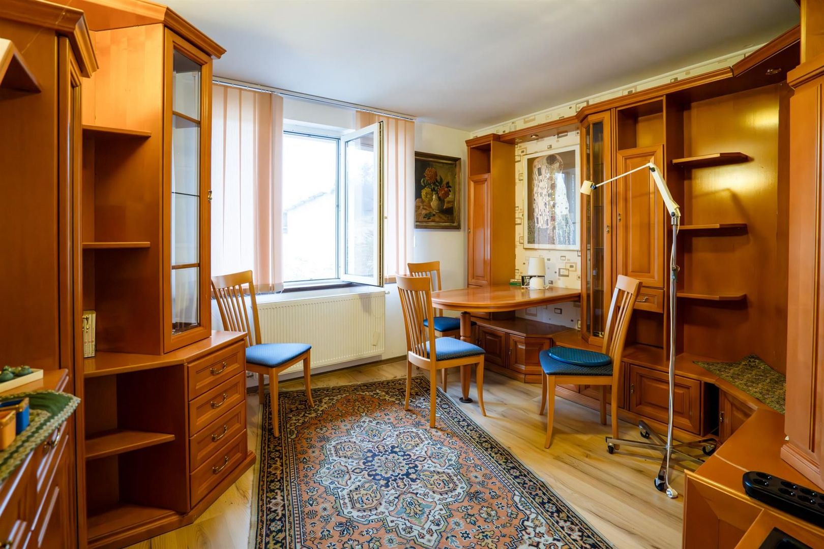 Pensiune cu 12 camere in Baile 1 Mai - Poză 8