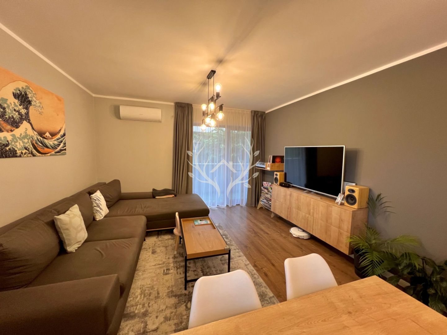 Apartament cu 3 camere in Ansamblul Lumina – Europa - Poză 2