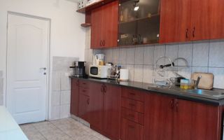 Apartament 3 camere, decomandat, zona Louis Pasteur - Poză 3