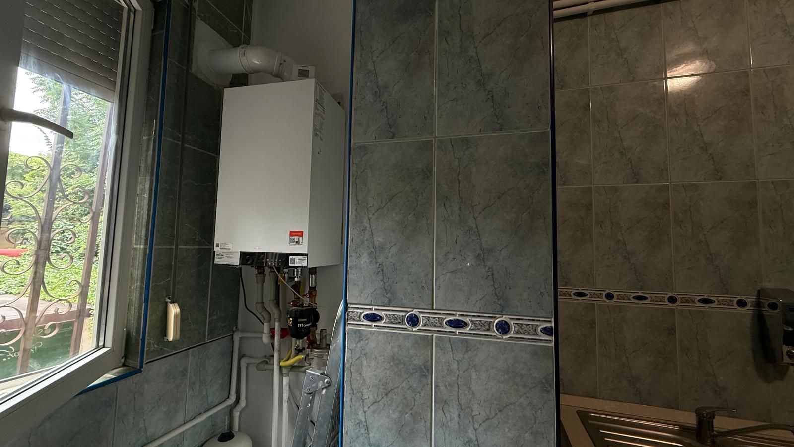 OPORTUNITATE APARTAMENT 3 CAMERE ZONA CISMIGIU + GARAJ + BOXA + CENTRALA PROPRIE - Poză 9