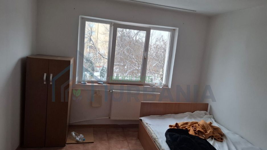 Închiriez camera de cămin - Poză 1