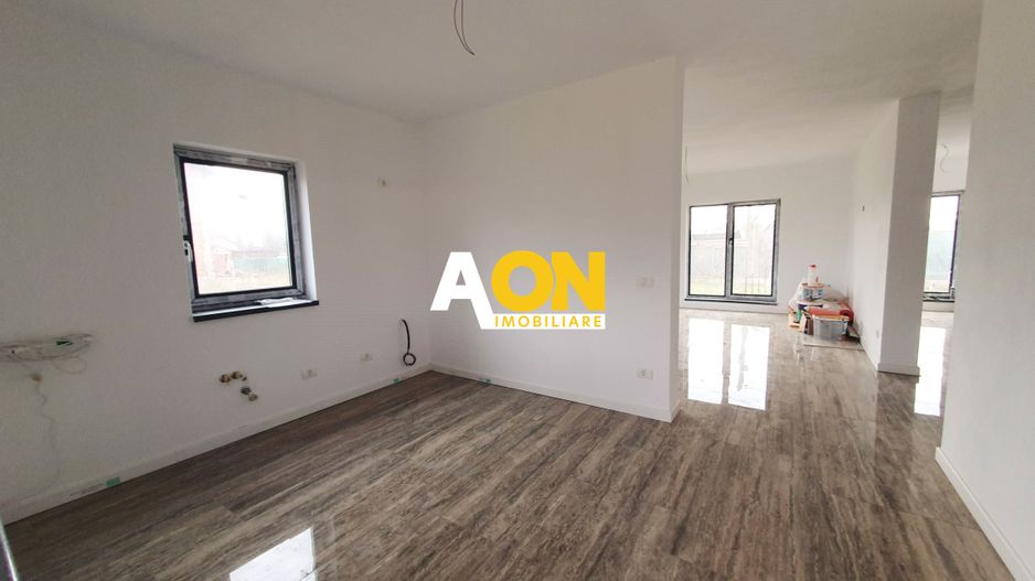Casă nouă P+M, 5 camere, încălzire pardoseală, Alba-Micești, stânga - Poză 4