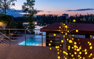 Vilă cu acces direct la lac | Piscină încălzită, sauna - Poză 1