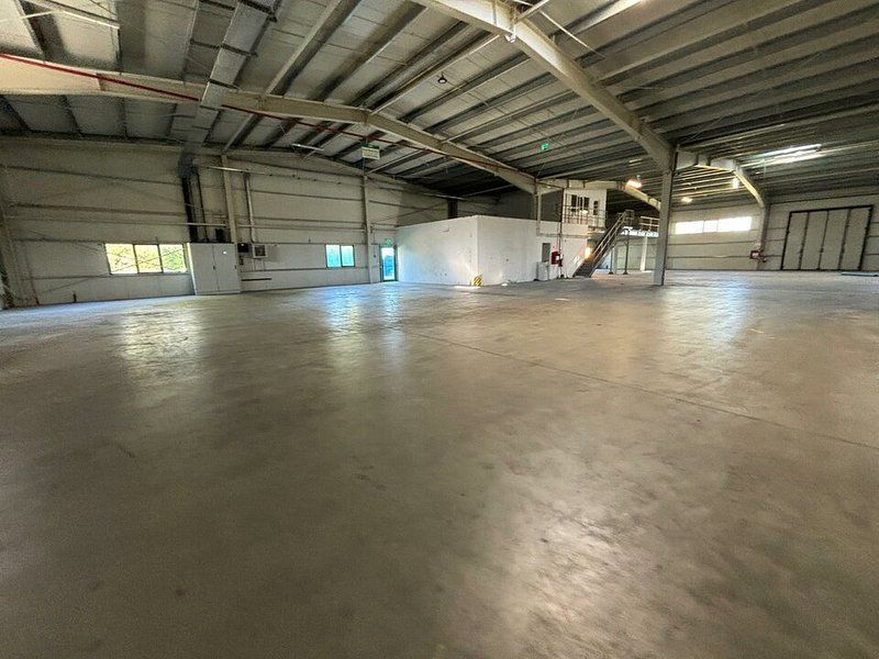 Hala industrial de 2000 mp cu autorizatie ISU Cat D - Poză 4