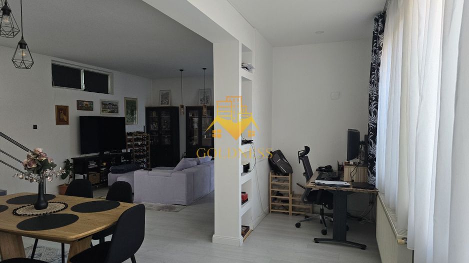 Casa 4 camere, Central, Cipariu, Titulescu, Brâncuși, Parcare - Poză 2