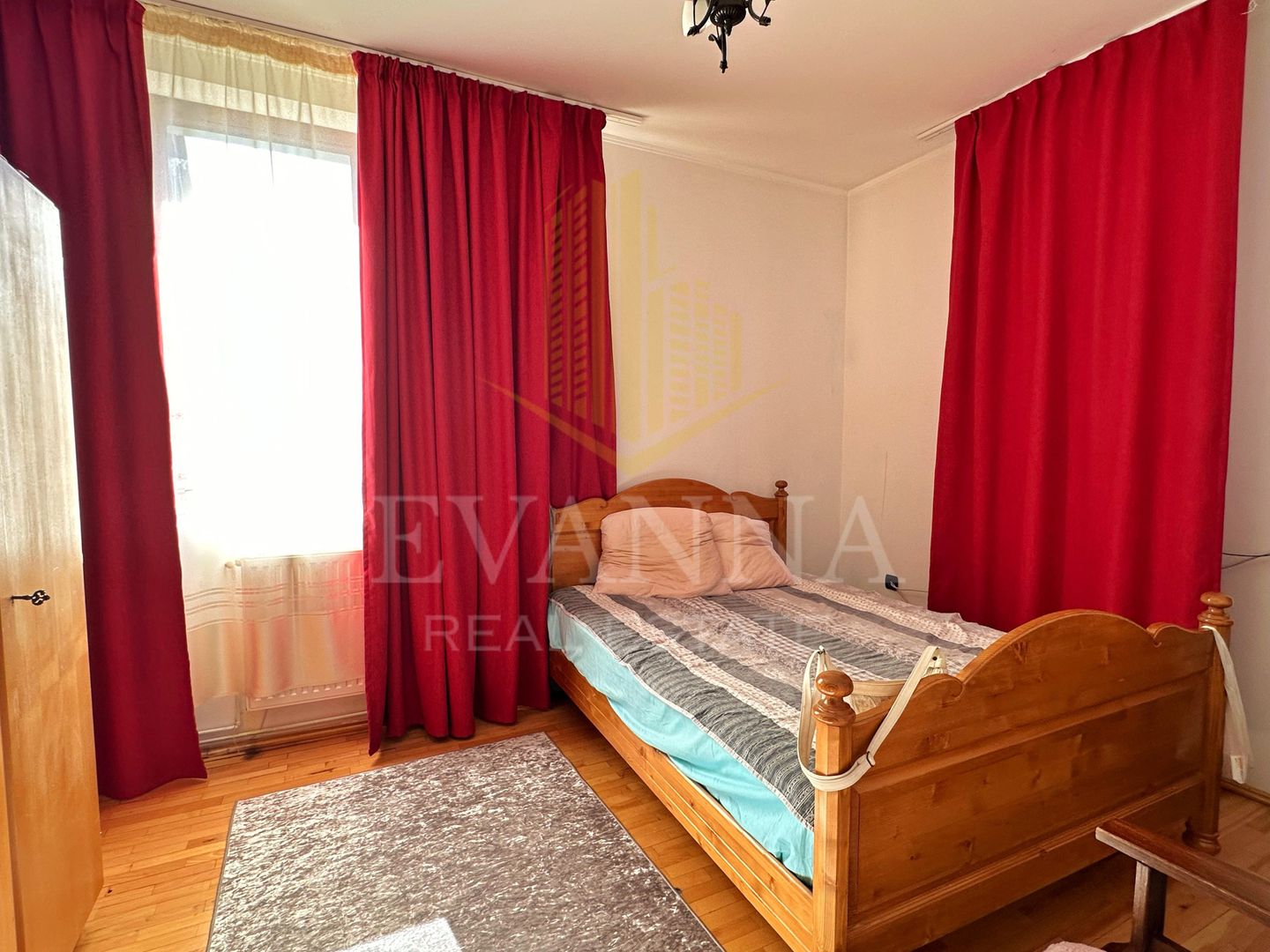 Strada Grigore Ureche / Casa de vanzare - Poză 8