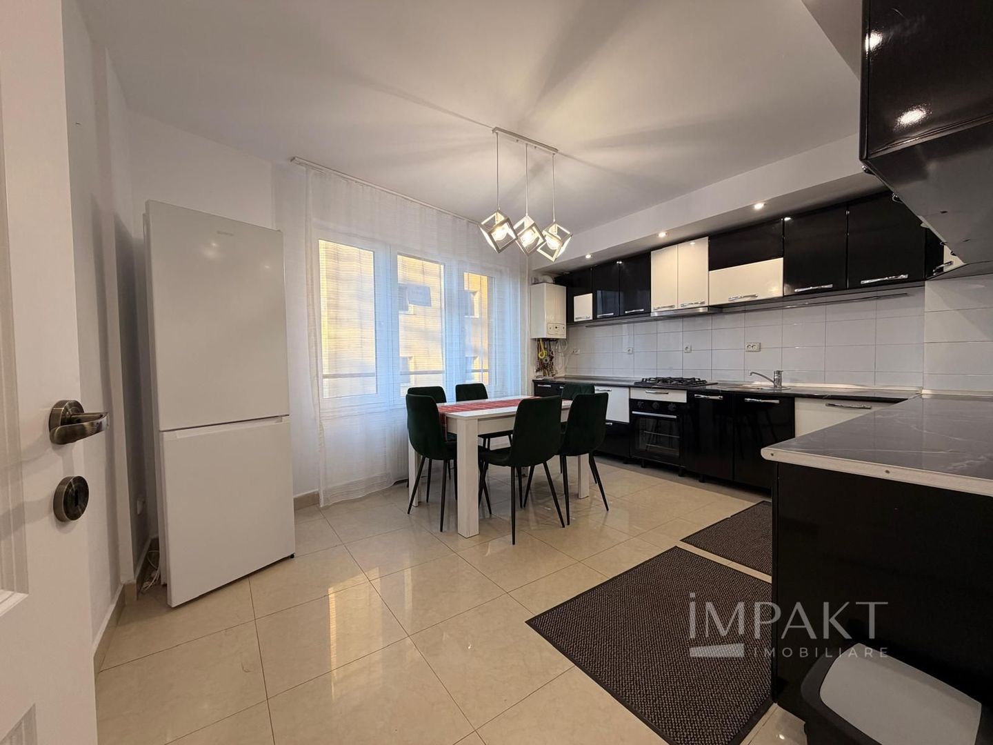 Apartament spațios cu 3 camere și 2 parcări subterane, în Gheorgheni - Poză 12