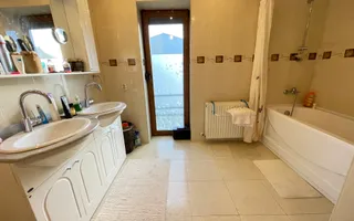 Casa de vanzare in zona Torontalului - Poză 11