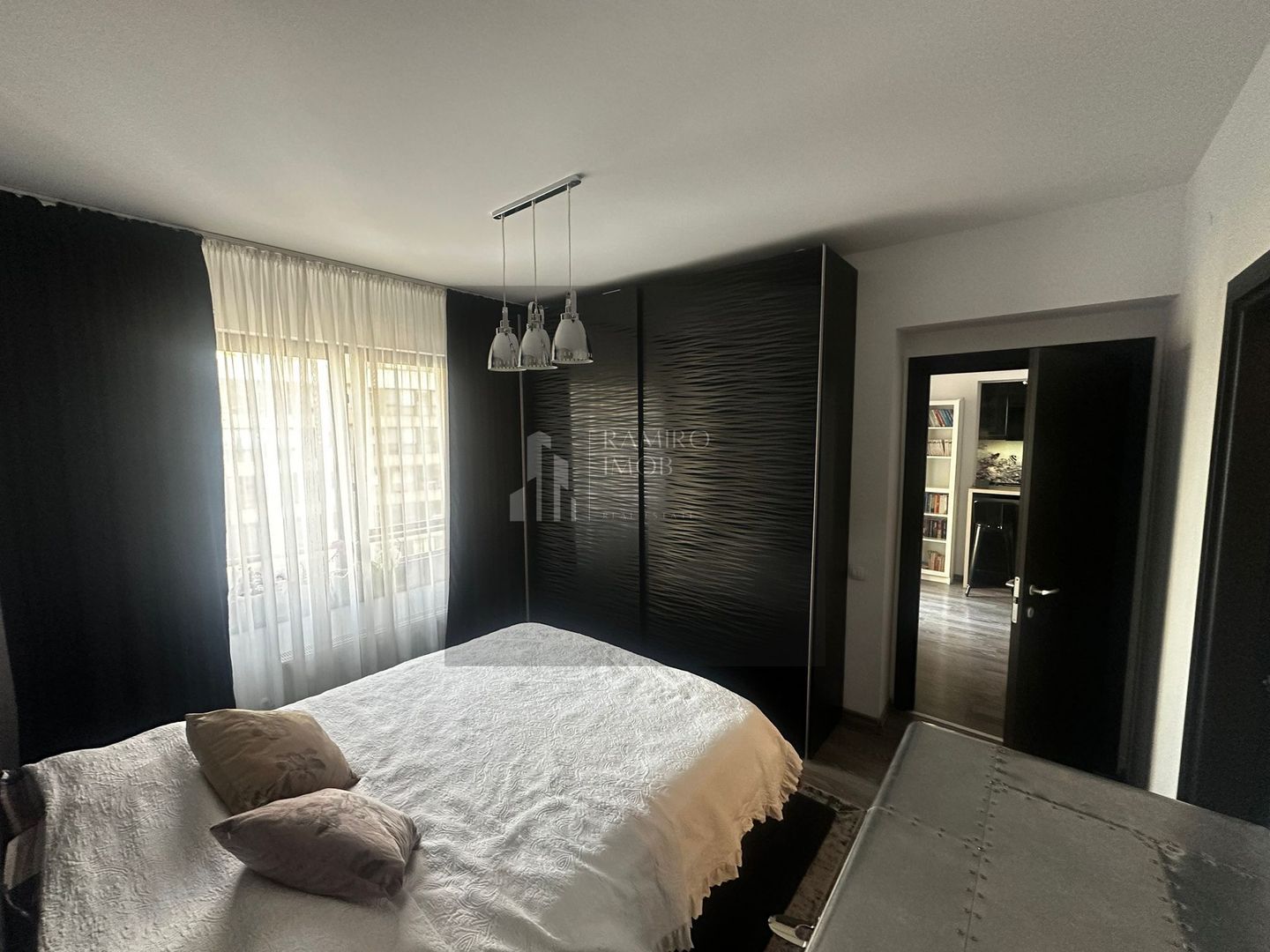 Apartament 3 camere | Prox Metrou 5m | Grozavesti | Centrala | Parcare - Poză 1
