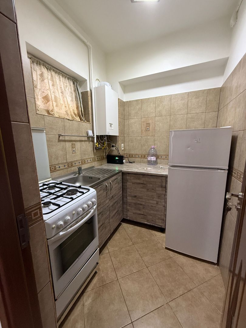 Garsoniera Bunloc, 35mp, mobilata si utilata, 360Euro - Poză 2