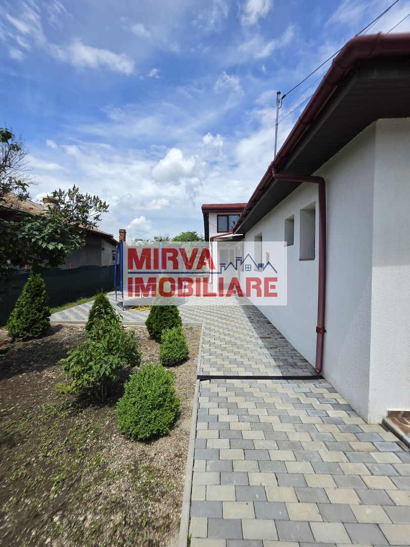 🏡 Casă renovată cu 6 camere, teren 557 mp – Berceni, Prahova - Poză 9