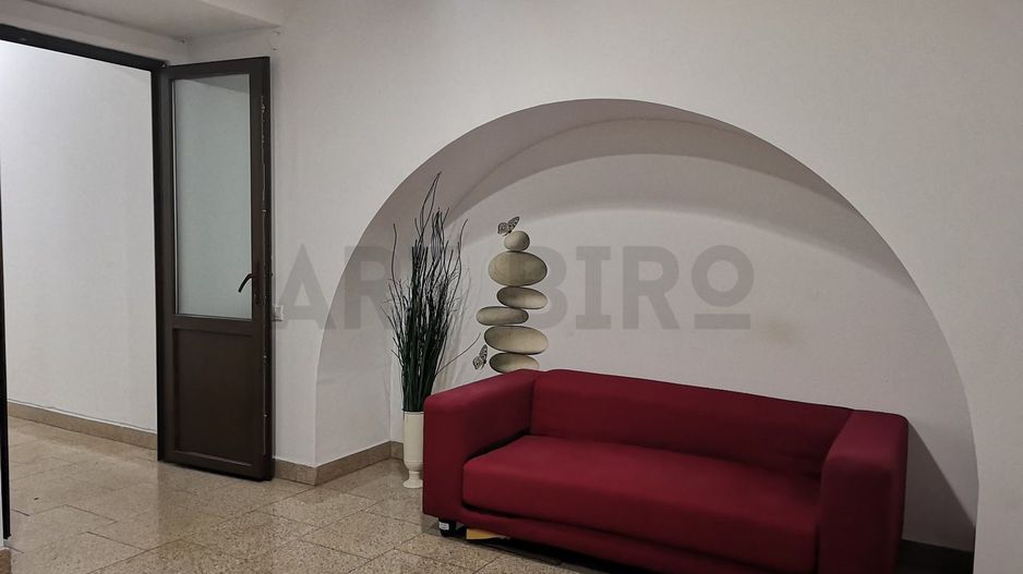 Zero comision, parter 20mp birou ultracentral Romana, 12' metrou - Poză 4