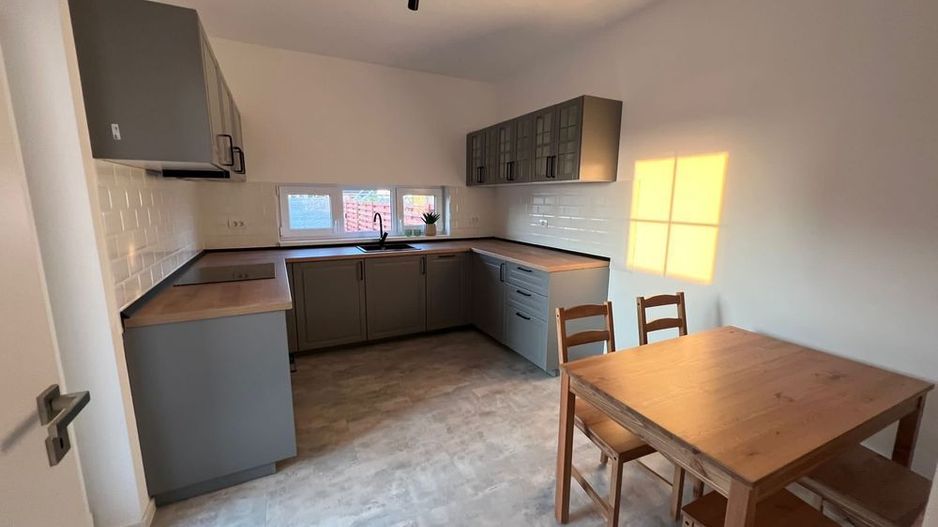Casa Dumbravita cu 4 dormitoare si teren de 350mp - Poză 3
