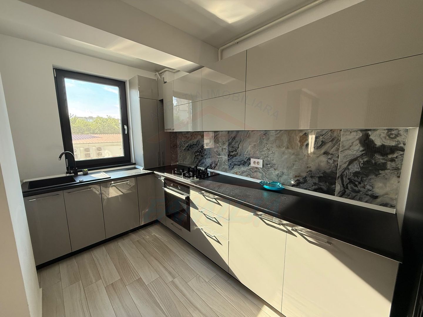 🏡 2 camere – Roka Residence, Micro 17 | 580 €/lună - Poză 4