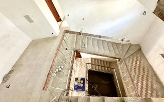 De vânzare – Bloc cu destinație comercială în Anenii Noi, pe Strada Centrală. - Poză 12