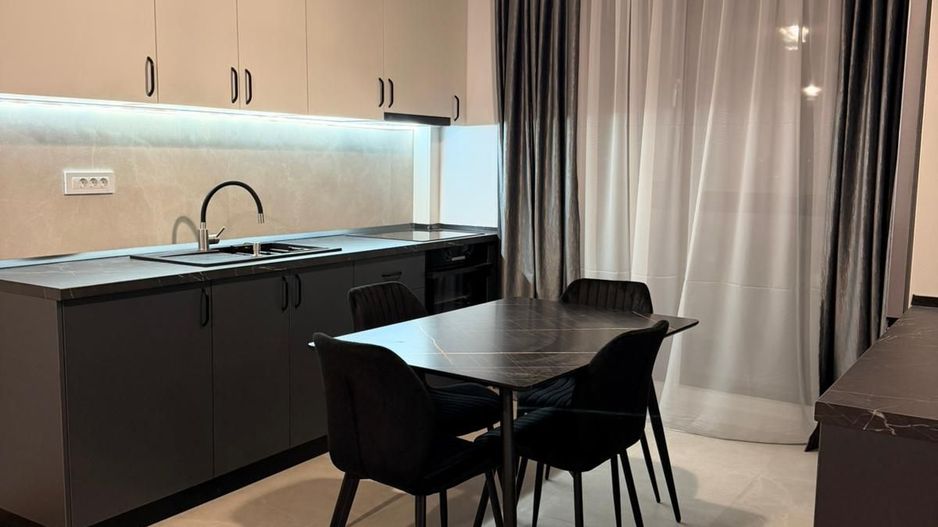 AP. 2 CAMERE SALAJ, BLOC NOU,LOC DE PARCARE, CENTRALA PROPRIE, MODERN - Poză 1