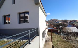 Casa superba si spatioasa, situata in Salicea! - Poză 21