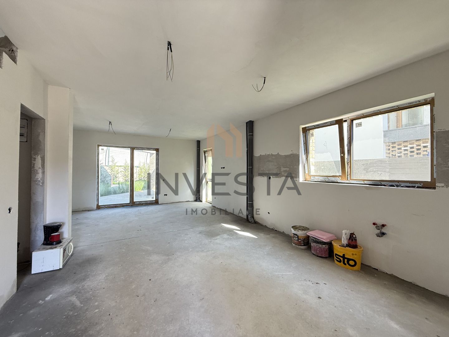 Duplex cu teren de 250 mp zona Baza Sportiva Gheorgheni. - Poză 1