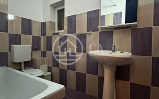 Casă de închiriat cu 4 camere în Cartierul Europa, Oradea - Poză 12