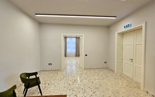 Spatiu de birouri,2 camere, ultracentral, 45 mp - Poză 3