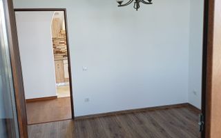 Apartament cu 3 camere la etaj 2 si balcon inchis 14.55 mp in Selimbar - Poză 4