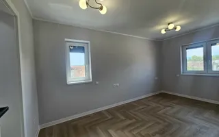 Casa gata de mutare,  finisata, curte mare amenajata Selimbar - Poză 12