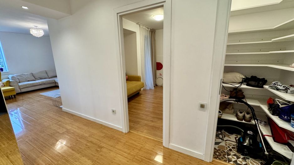 Apartament luminos cu 3 camere, complet mobilat, vedere panoramică spre Tâmpa - Poză 14