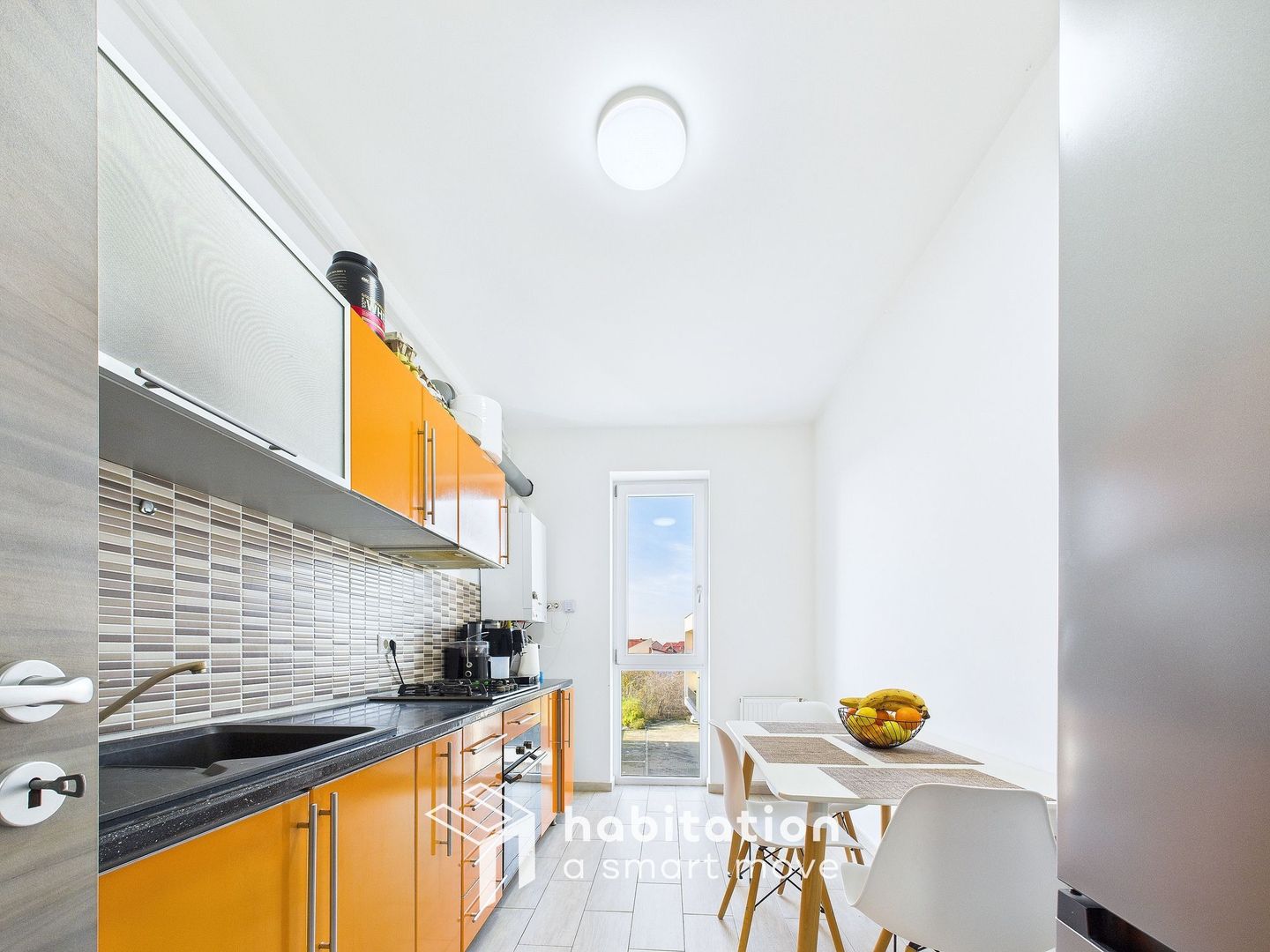 Refugiu urban: 2 camere, decomandat, în Bucovina, langă Iulius Town - Poză 7